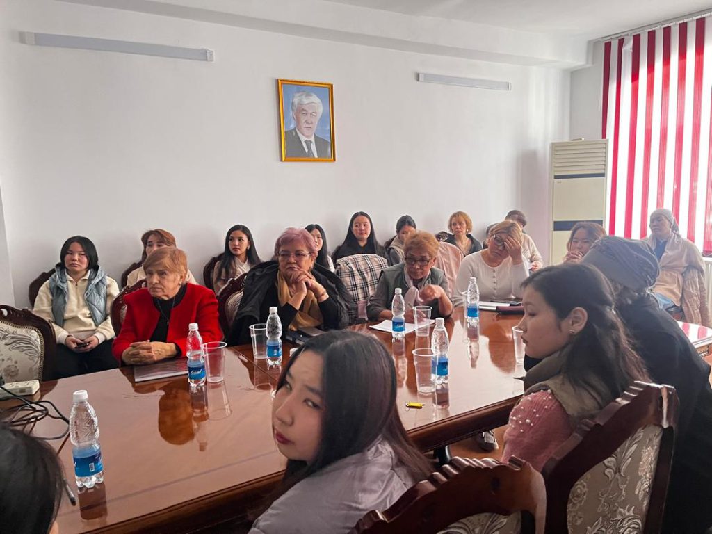 Круглый стол «Великий русский кыргыз», посвящённый К.К. Юдахину, прошёл в Чуйском университете